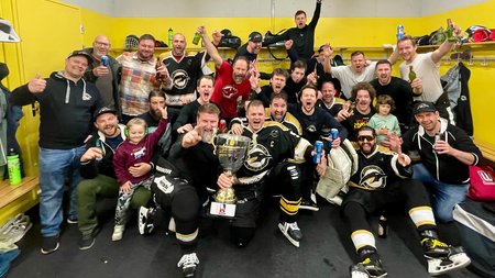 EHC Penguins Sursee gewinnt Playoff-Final in der Bossard Arena in Zug